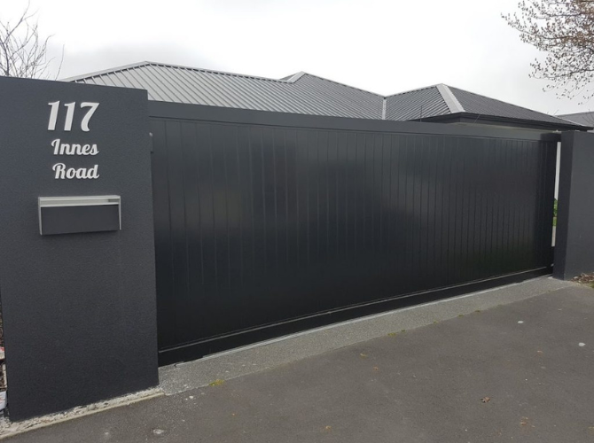 automatic gate
