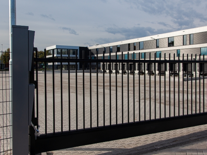 sliding-and-electric-gates-1